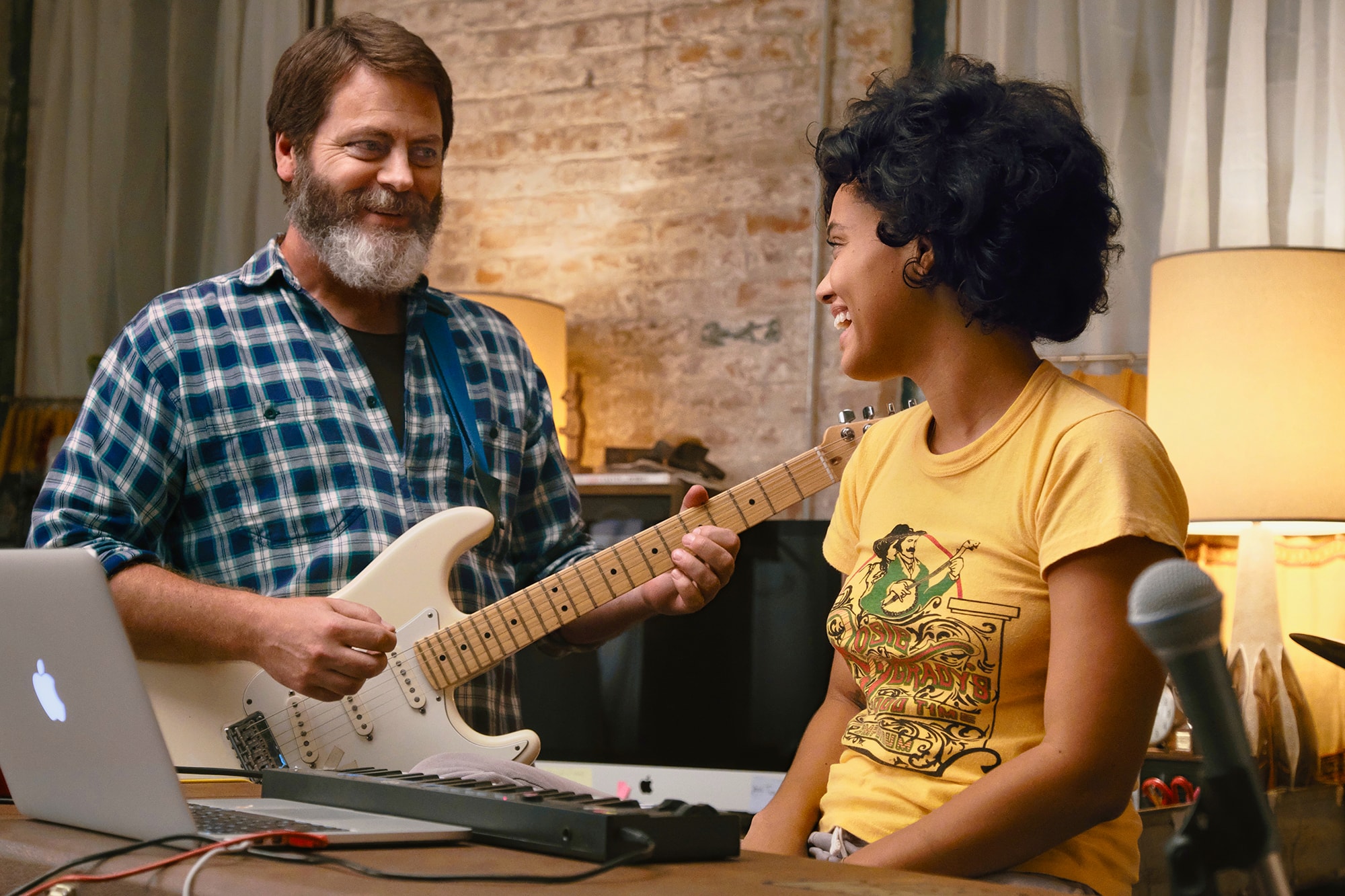 Nick Offerman and Kiersey Clemons in Hearts Beat Loud (2018).